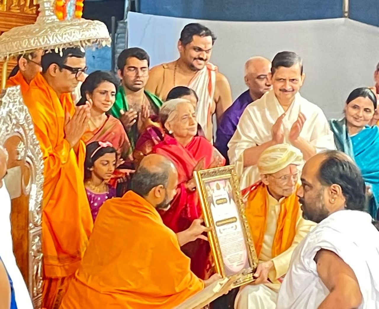पद्मश्री डॉ. एम.एम. जोशी को अनुग्रह प्रशस्ति