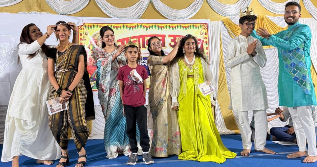 गणेशोत्सव में प्रतिभागियों ने बिखेरा प्रतिभा का रंग