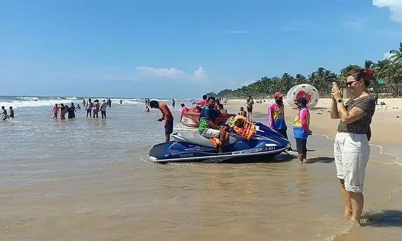 चार महीने बाद फिर गुलजार हुआ मलपे बीच