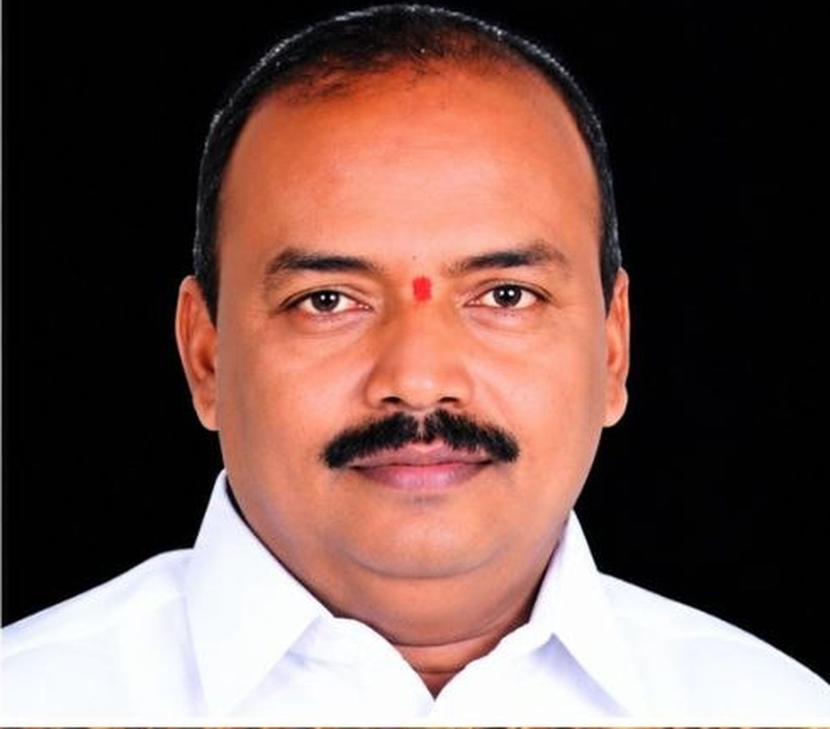 ‘कुंदगोल को तुरंत घोषित करें सूखाग्रस्त’- एम.आर. पाटील