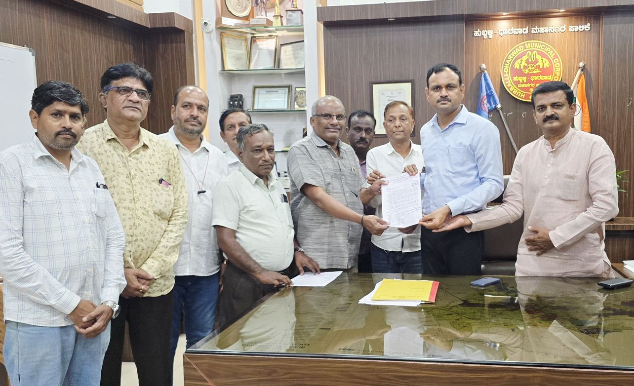 नगर निगम परिसर में सर सिद्दप्पा कंबली की प्रतिमा लगाने की मांग