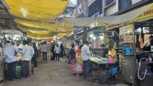 कृत्रिम रंग, पुराने तेल और असुरक्षित पैकिंग से उपभोक्ता परेशान