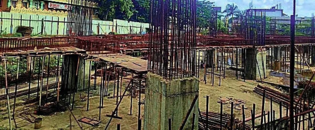 चन्नम्मा सर्कल पर वर्षों से अधूरा मल्टीलेवल पार्किंग निर्माण