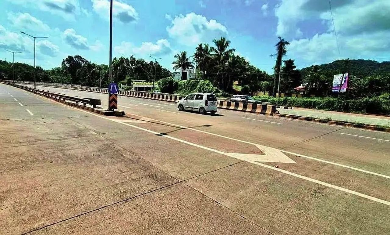 हाईवे बन गया, रास्ता बताने वाले बोर्ड गायब