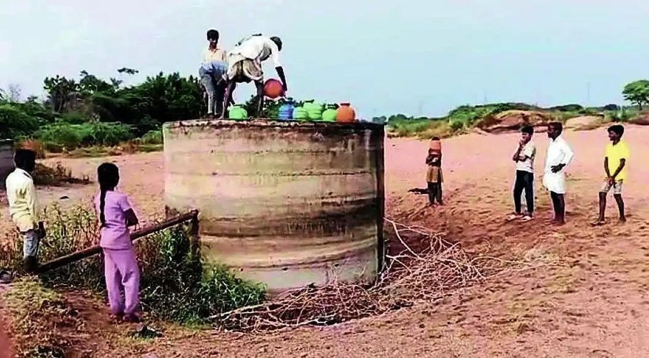 तीन गांवों में बूंद-बूंद पानी का संकट, सूखी हीरेहल्ला