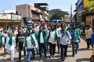 5,500 रुपए प्रति टन गन्ना मूल्य की मांग पर कर्नाटक बंद, कई जिलों में चक्का जाम