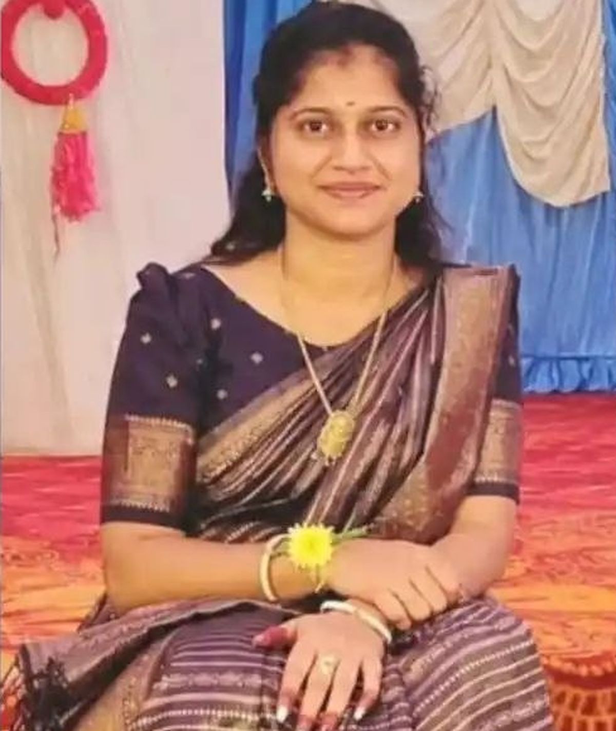 शिक्षिका ने तुंगभद्रा में कूदकर दी जान