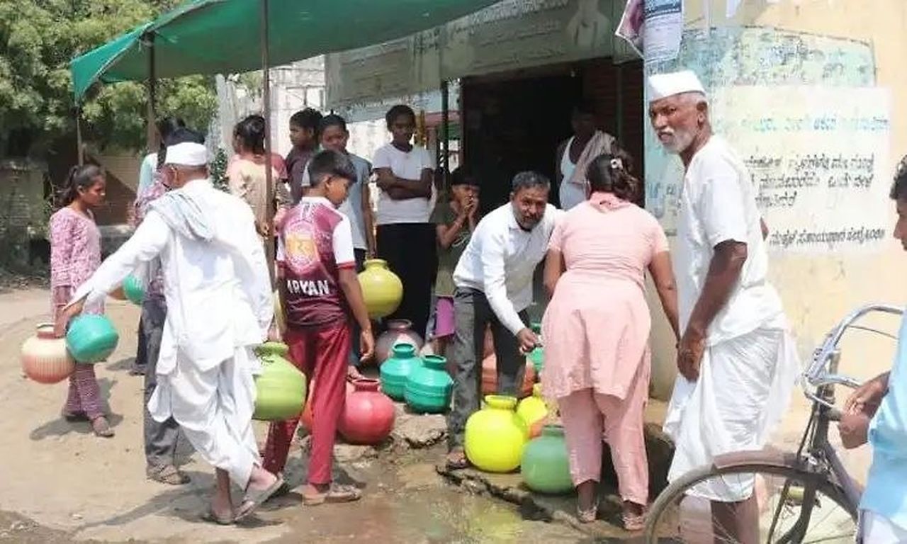 दो वार्डों में दो महीने से खराब पंपसेट, गांव में पानी का संकट