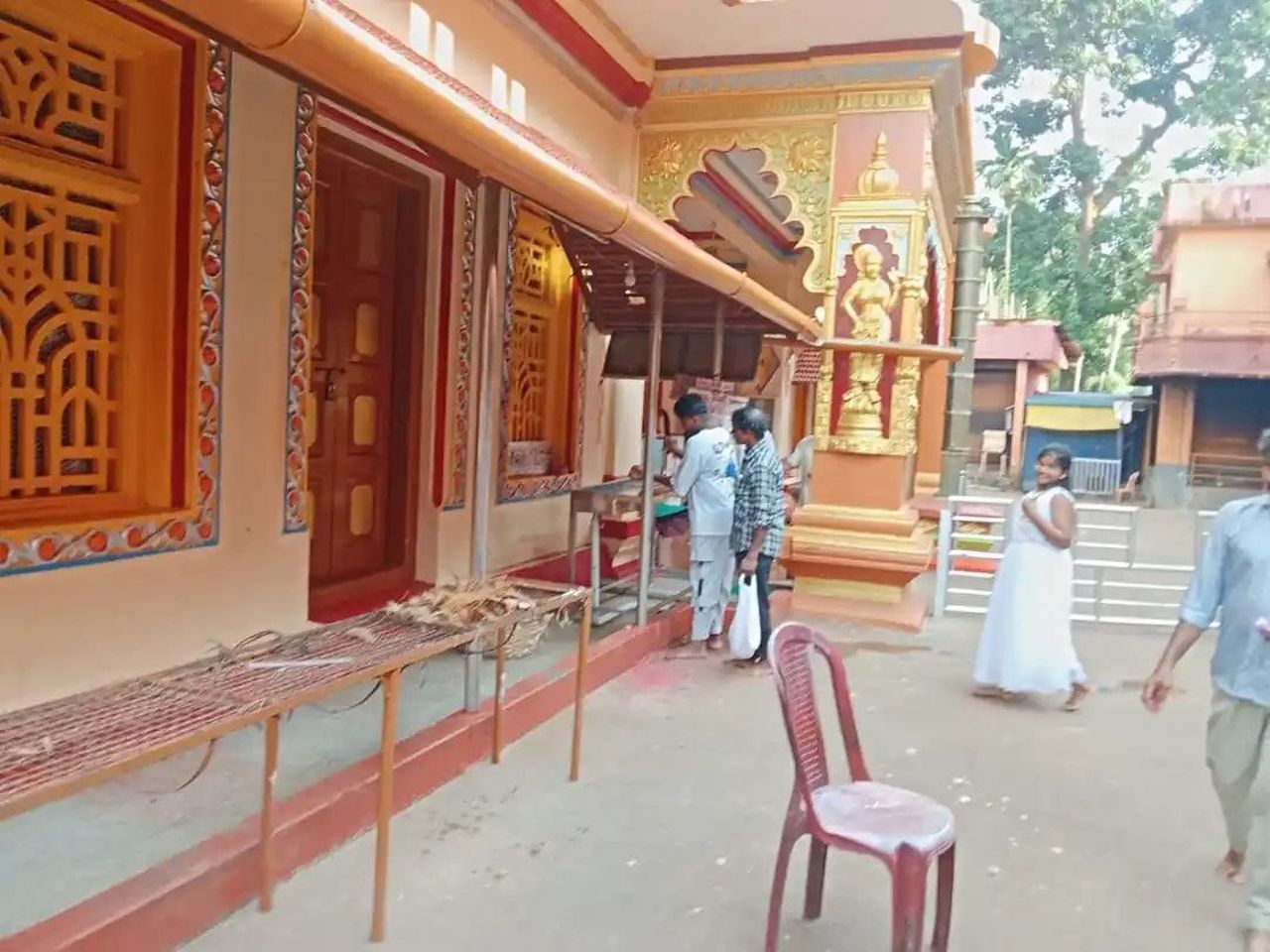पुजारियों का विवाद, इडगुंजी विनायक का अभिषेक ठप