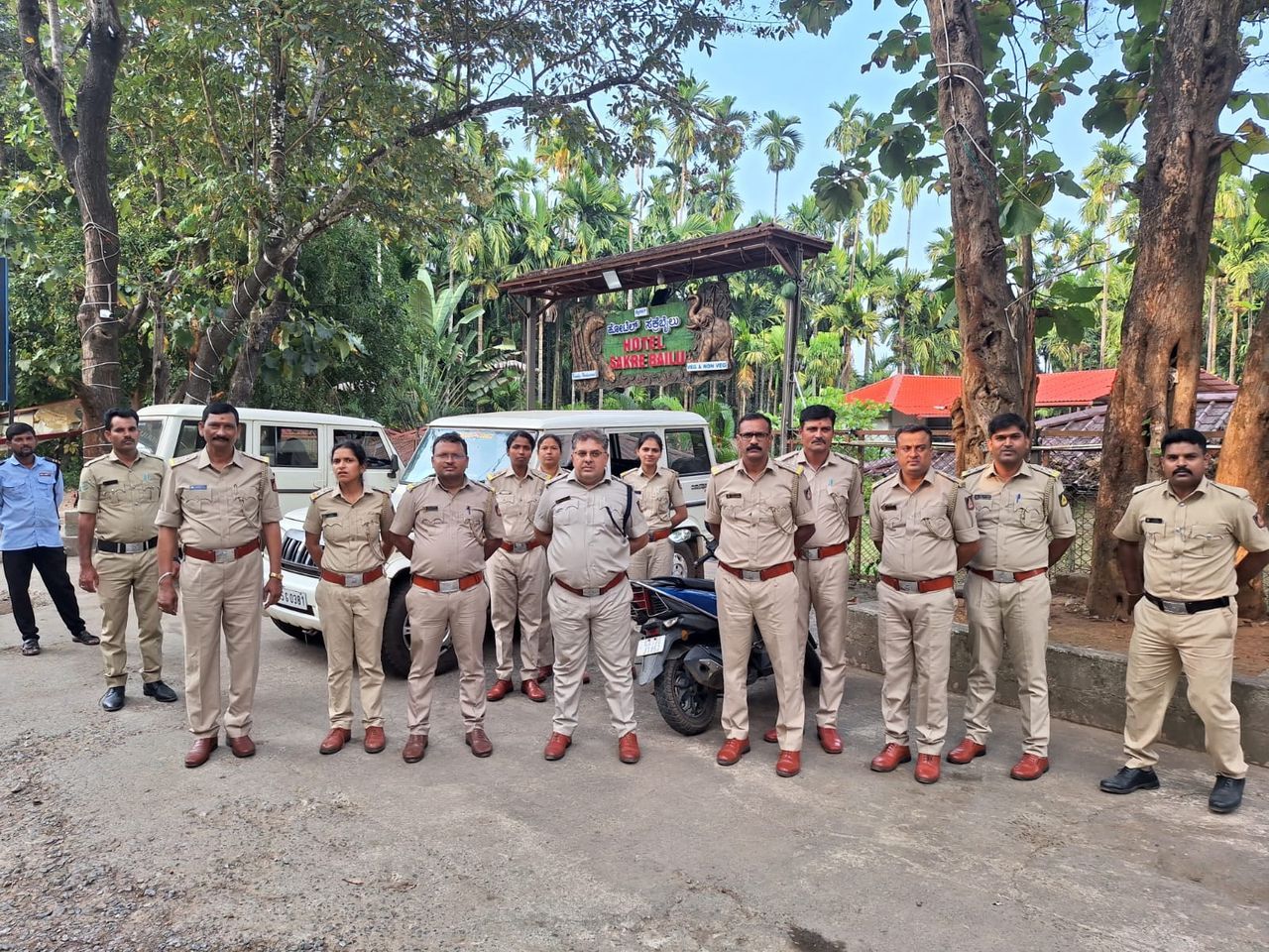 ढाबों में शराबखोरी पर आबकारी का शिकंजा