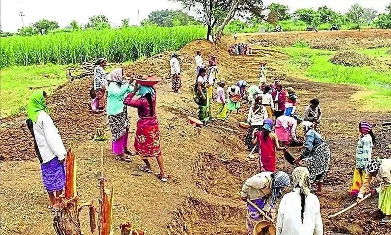 64 लाख श्रमिक, रोजगार मिला सिर्फ 537 परिवारों को